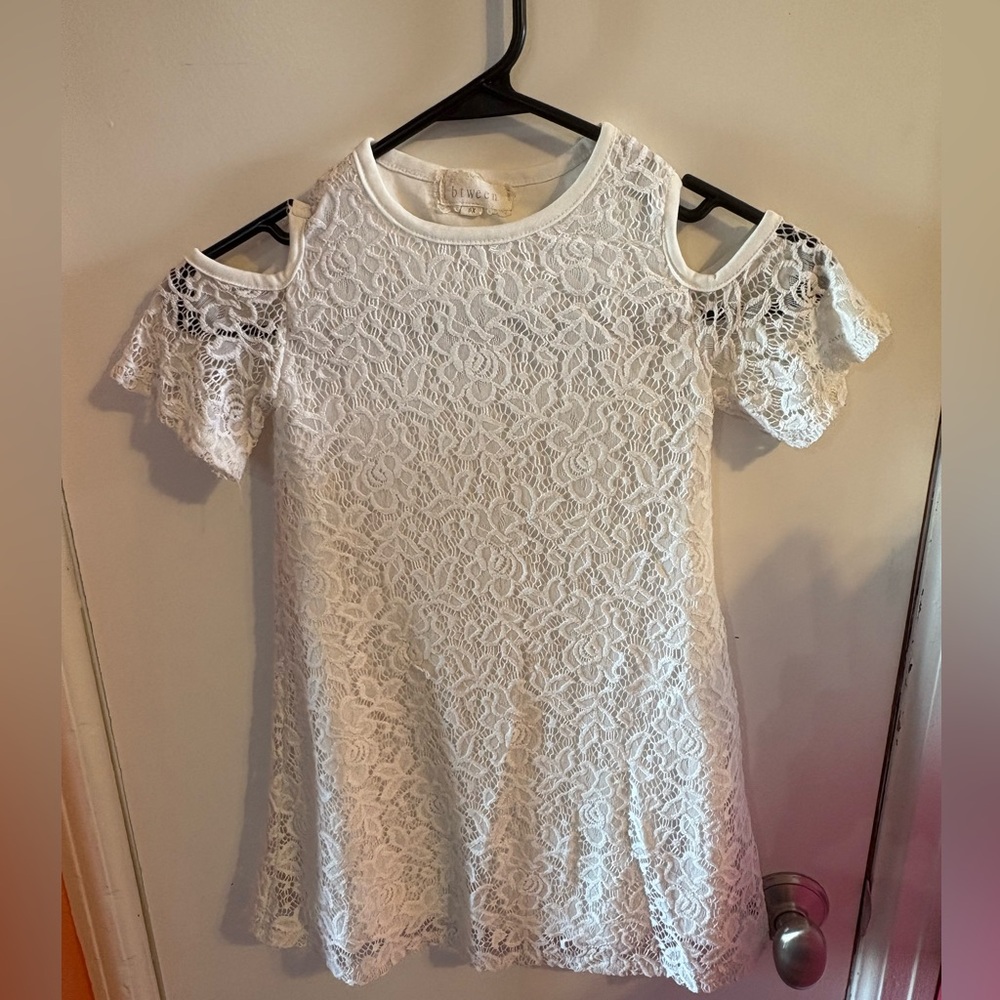 Elegant White Lace Cold Shoulder Kids Dress